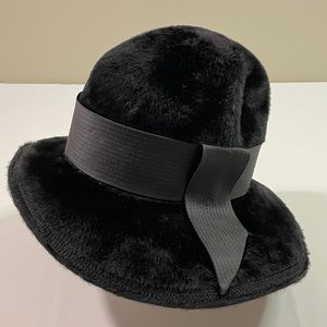 Vintage Helen Yoffe Ireland Fur Felt Wool Hat Fedora Cap Black Ribbon